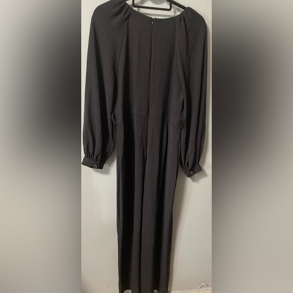 NWOT Zara belted wide leg jumpsuit in black. Size Large - Picture 5 of 12